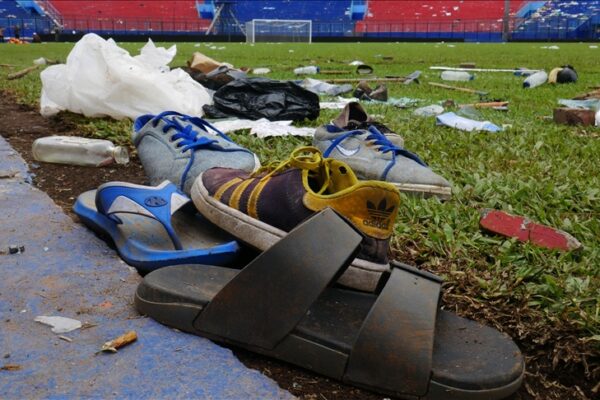 5 people including 3 police officers stand trial for Indonesia football tragedy – Anadolu Agency | English 5 people including 3 police officers stand trial for Indonesia football tragedy