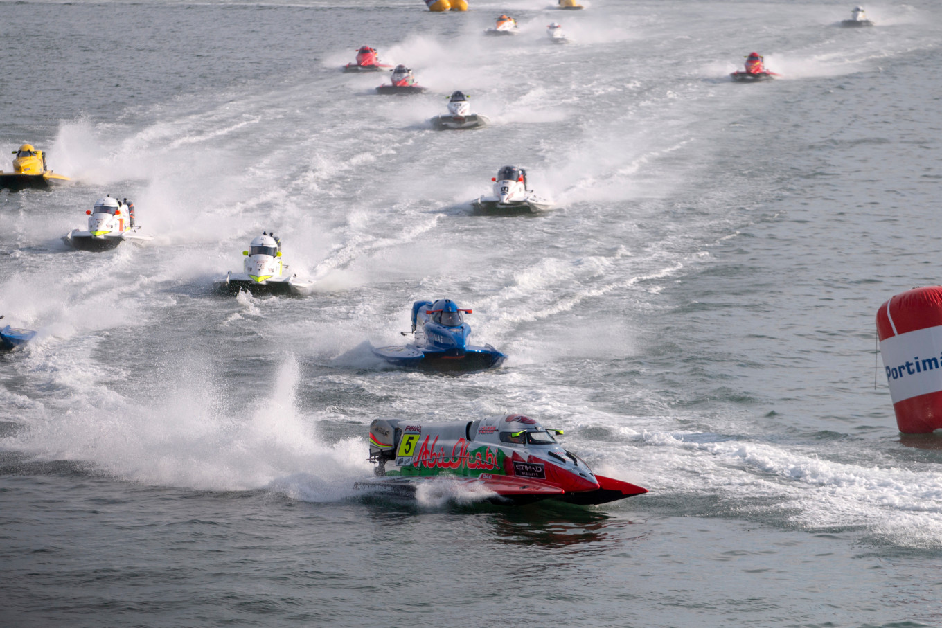 Toba Lake to host F1 Powerboat race