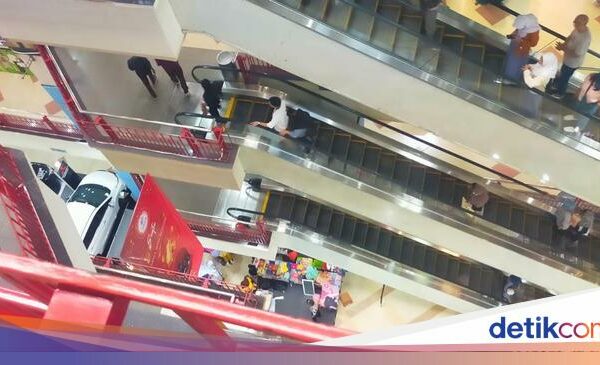 Pria Jatuh dari Lantai 3 Mal di Bogor Gegara Kecewa HP Hilang