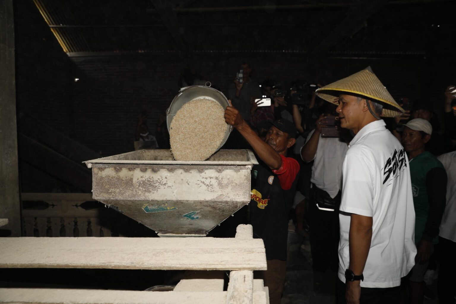 Di Hadapan Ribuan Petani Demak, Ganjar Siap Tambah Pupuk Khusus Petani