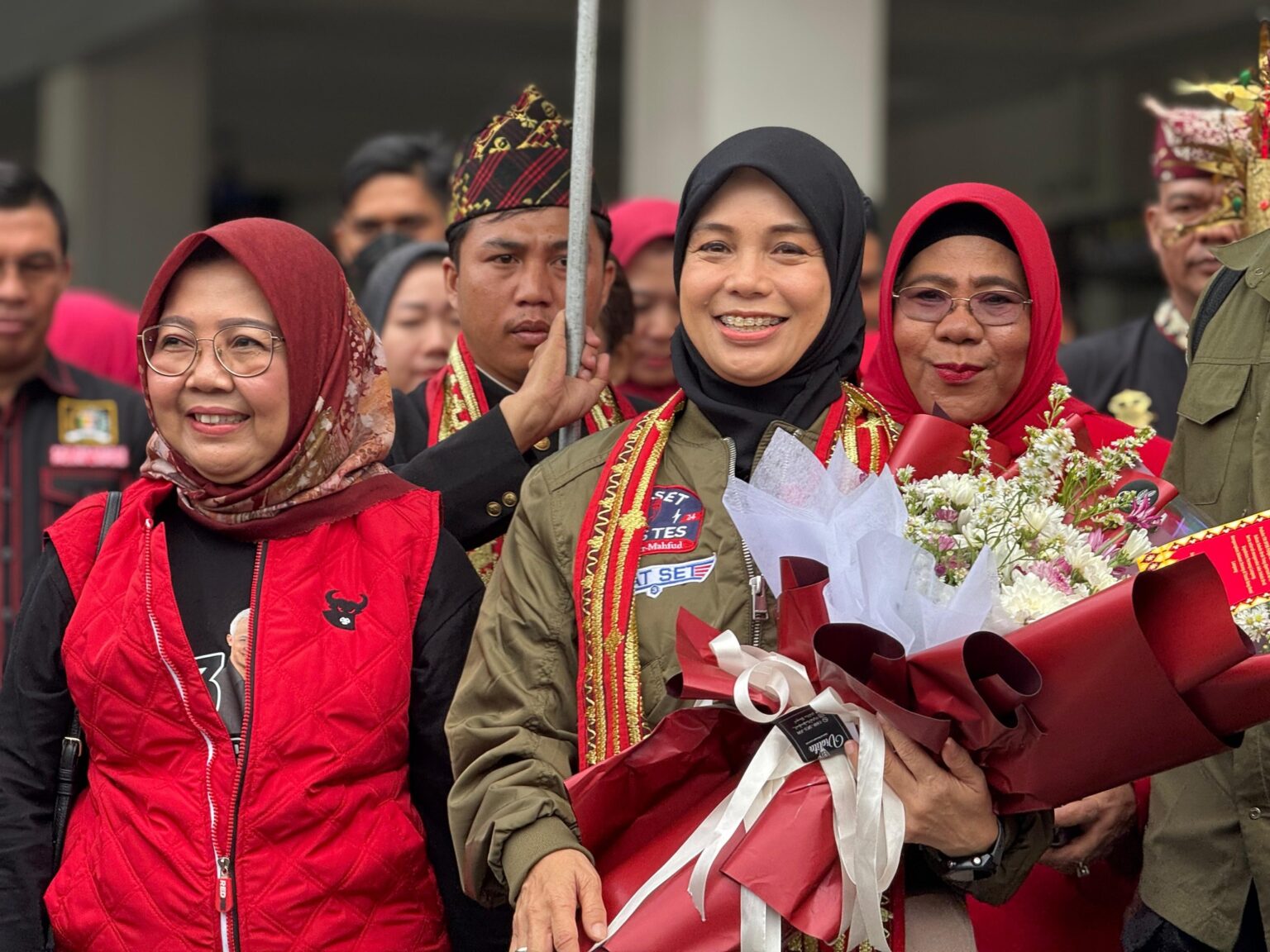 Safari Politik ke Lampung dan Palembang, Siti Atikoh Ganjar Disambut Seni Bela D