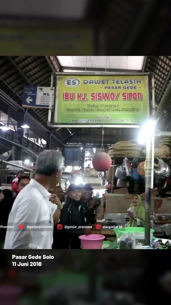 Momen kala capres ganjarpranowo menyempatkan diri mengunjungi Pasar Gede Solo da