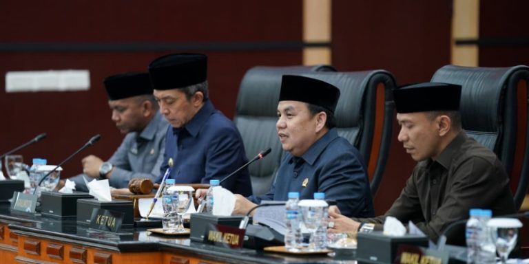 Adityawarman Ucapkan Hari Ayah dalam Rapat Paripurna DPRD Kota Bogor