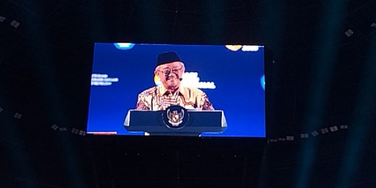 Mendikdasmen Apresiasi Kehadiran Presiden Prabowo di HGN 2025, Bukti Cinta Pendidikan