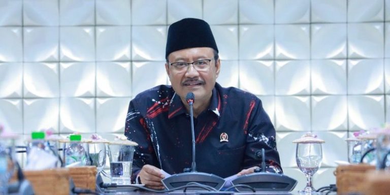 Gus Ipul Minta Warga NU Tenang, Tegaskan Proses Dinamika Diserahkan ke Syuriah