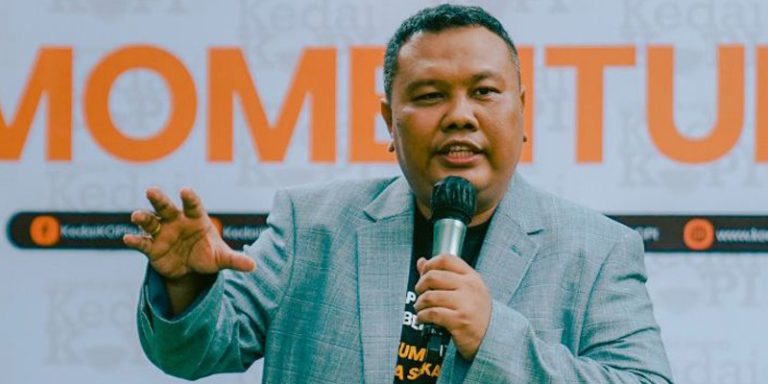 Pemimpin Nasional hingga Lokal Harus Mau Mendengarkan Rakyat