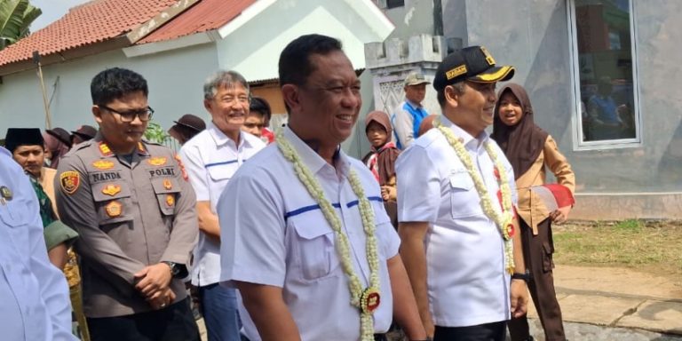 PIK 2 Gelar Program Pengecatan Sekolah Massal