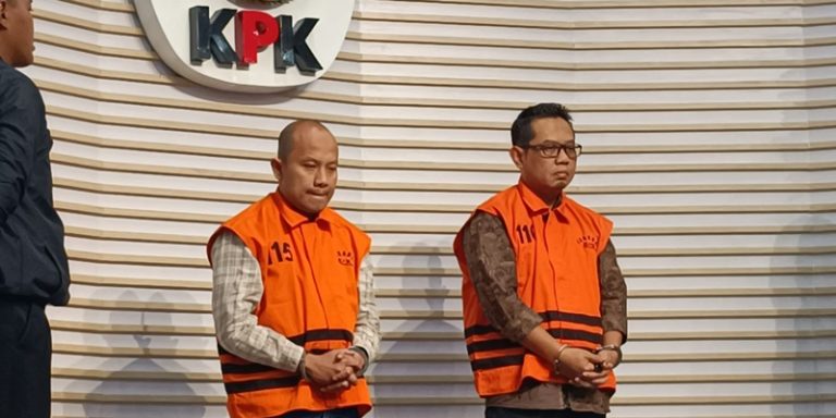 KPK Resmi Tahan Dua Tersangka Korupsi Proyek Fiktif PTPP