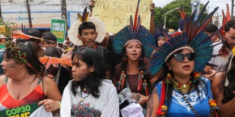 Demonstran Brazil Desak COP30 Percepat Akhir Era Bahan Bakar Fosil