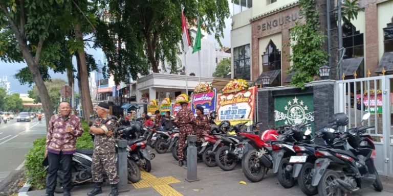 Banser Siaga Jaga Kantor PBNU