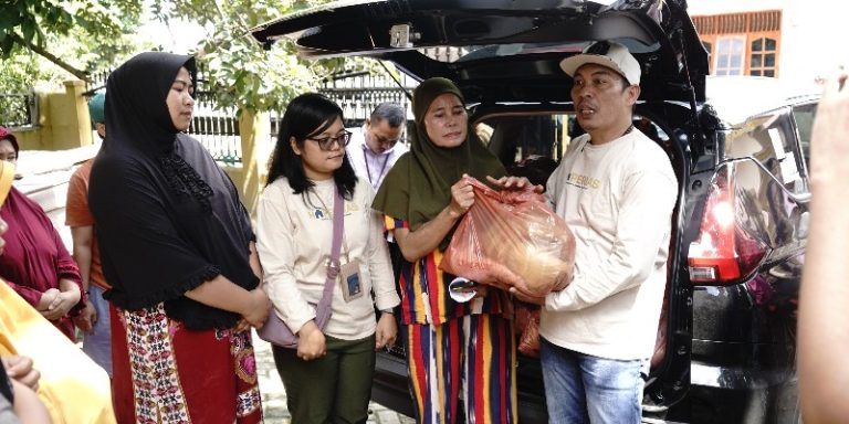 Tim Natal Nasional Kirim Paket Bantuan di Medan atas Instruksi Prabowo