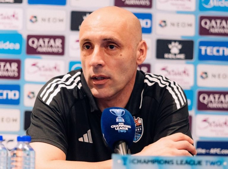 Sombongnya Pelatih Lion City Sailors Usai Bungkam Persib Bandung 3-2 di AFC Champions League 2 2025-2026 : Okezone Bola