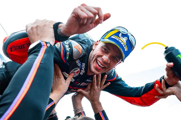 Bukan Jorge Martin, Aprilia Racing Prioritaskan Kontrak Marco Bezzecchi untuk MotoGP 2027! : Okezone Sports