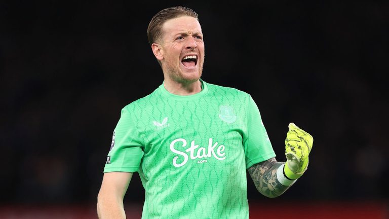 Catat Clean Sheet, Jordan Pickford Happy Bantu Everton Kalahkan MU