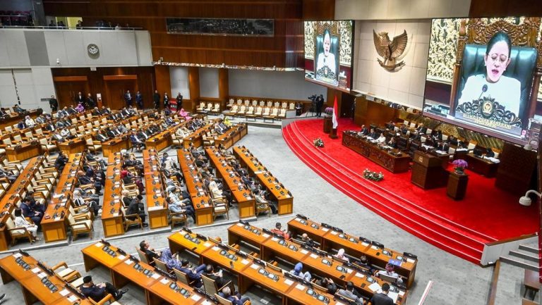 5 Mahasiswa Gugat UU MD3 ke MK, Minta Rakyat Bisa Pecat Anggota DPR