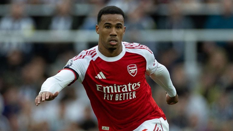 Gabriel Magalhaes Dipuji sebagai ‘Batu Karang’ Arsenal