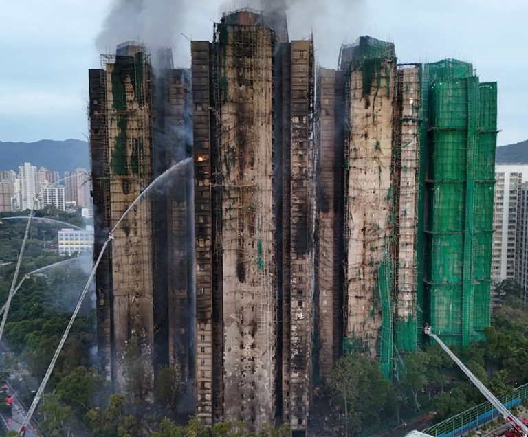 Kenang Korban Kebarakan Wang Fuk Cort, Hong Kong Umumkan Masa Berkabung 3 Hari : Okezone News