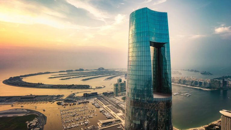 Penampakan Hotel Tertinggi di Dunia, Ada 82 Lantai : Okezone Women