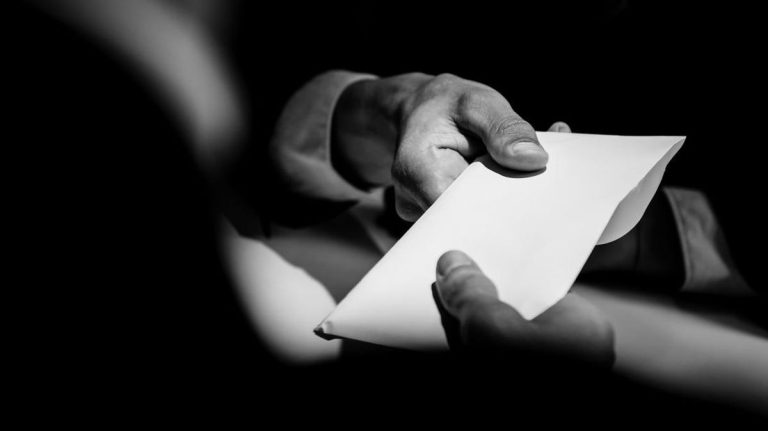 Kongkalikong Agar Bayar Pajak Lebih Kecil