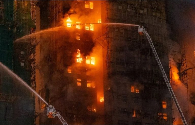 Apartemen Wang Fuk Court Hong Kong Terbakar, Dua WNI Tewas dan Dua Lainnya Terluka : Okezone News