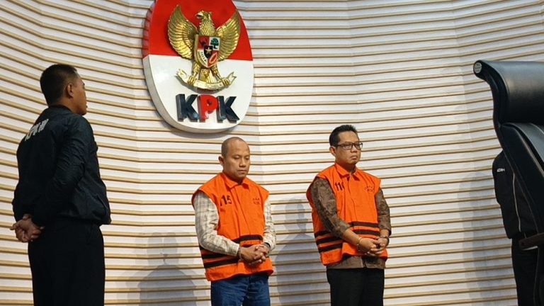 KPK Tahan 2 Tersangka Kasus Proyek Fiktif di PT PP : Okezone News