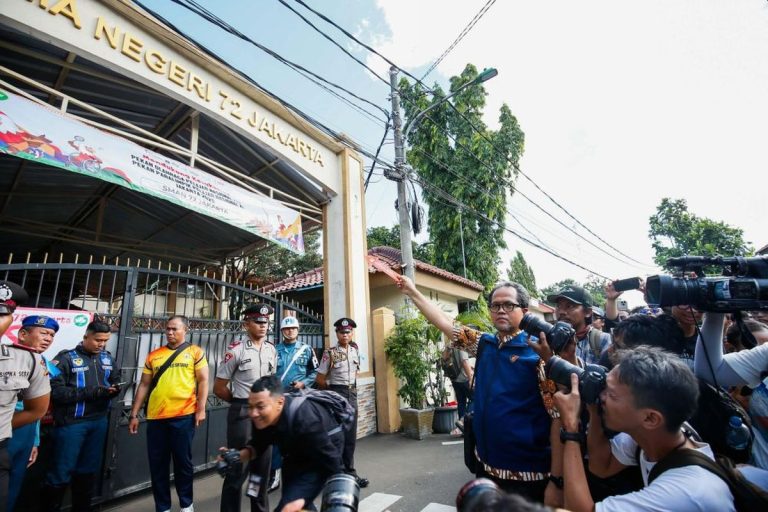 Ledakan di SMAN 72, Pakar: Aksi Ini Ada Kaitannya dengan Radikalisasi Online : Okezone News