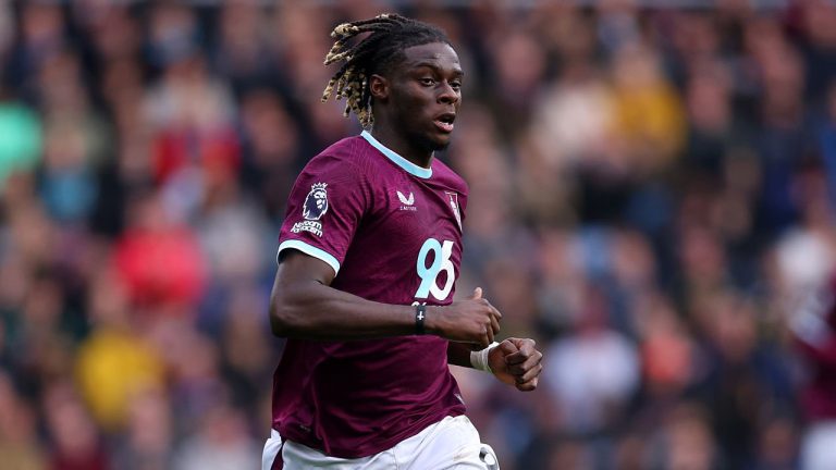 Lesley Ugochukwu Bahas Perjalanan Kariernya di Burnley