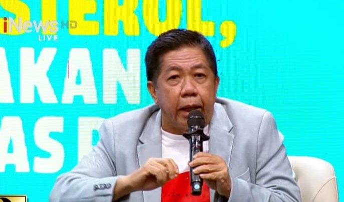 Effendi Gazali Sebut Aneh Ijazah Tak Ada Tanda Tangan Pembimbing di Lembar Pengesahan : Okezone News