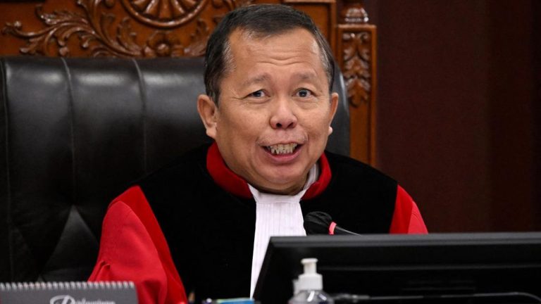 Hakim MK Arsul Sani Buka Suara Usai Dituding Punya Ijazah Palsu