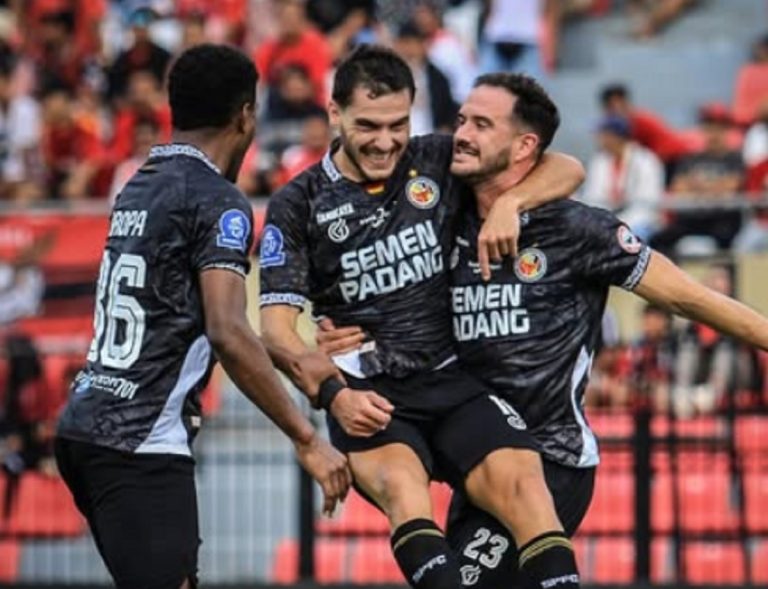 Hasil Persijap Jepara vs Semen Padang di Super League 2025-2026: Diwarnai Kartu Merah, Kabau Sirah Menang Tipis 2-1! : Okezone Bola