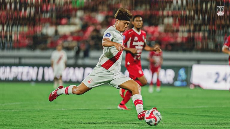 Persis Solo Curi Poin di Bali, Tithan Suryata Akui Laga Berjalan Ketat