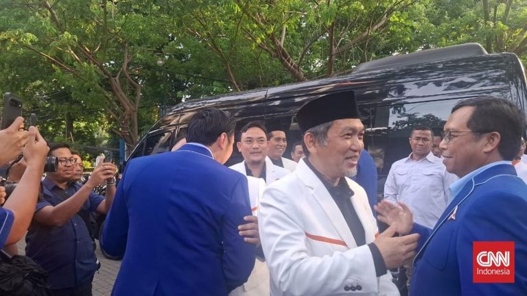 Presiden PKS Kunjungi DPP Demokrat, Disambut AHY dan Ibas