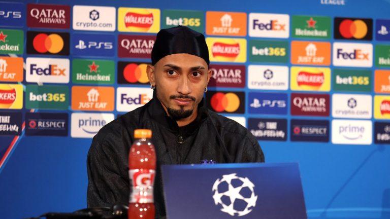 Raphinha Merasa Kurang Dihargai Usai Gagal Menangkan Ballon d’Or