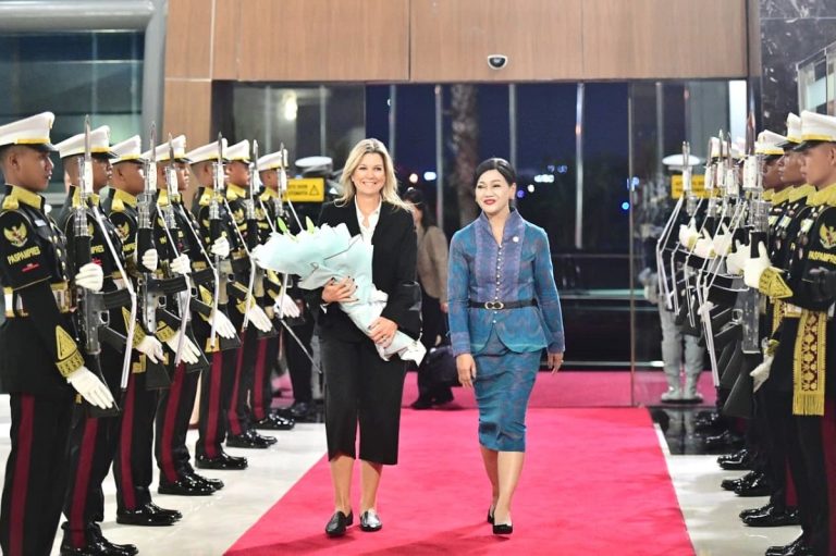 Ratu Belanda M xima Tiba di Indonesia, Kunjungan Kerja hingga 27 November : Okezone News