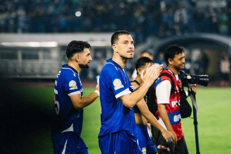 Cerita Thom Haye soal Solidnya Skuad Persib Bandung saat Kalahkan Dewa United 1-0 : Okezone Bola