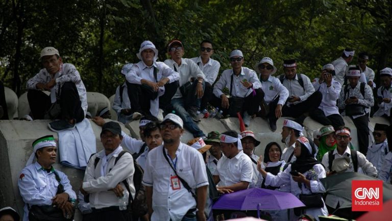 437 Ribu Guru Madrasah Belum Tersertifikasi