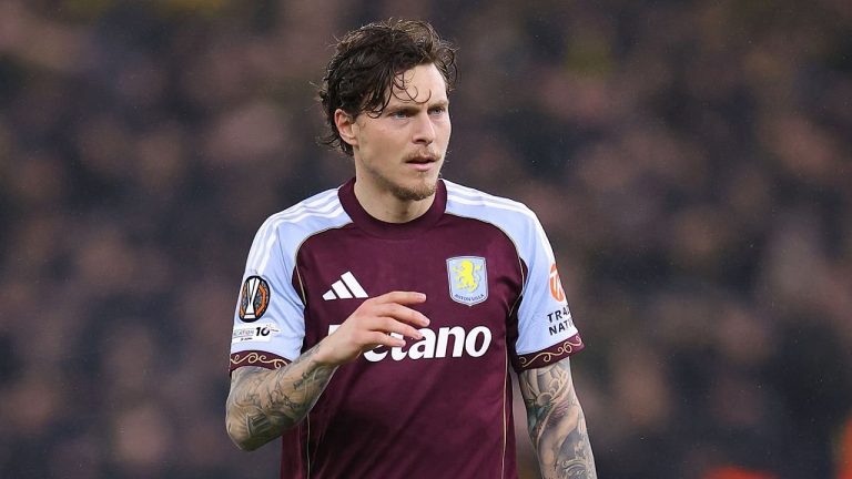 Victor Lindelof Ungkap Alasan Mengejutkan Pindah ke Aston Villa