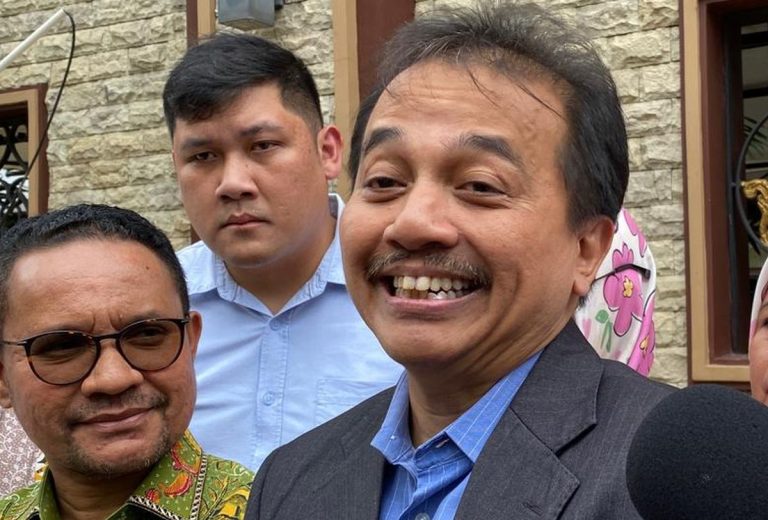 Roy Suryo Cs Siap Diperiksa sebagai Tersangka, Sindir Silfester Matutina dan Firly Bahuri : Okezone News