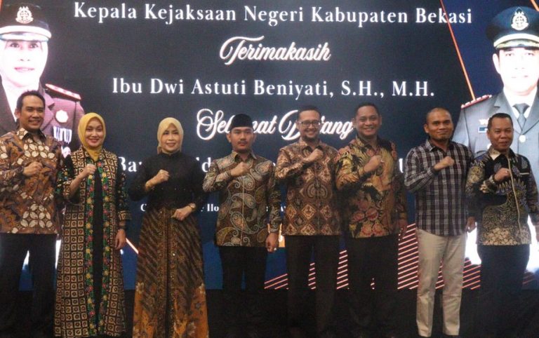 KPK Benarkan Tangkap Bupati Ade Kuswara, Kajari Bekasi Masih Dicari?