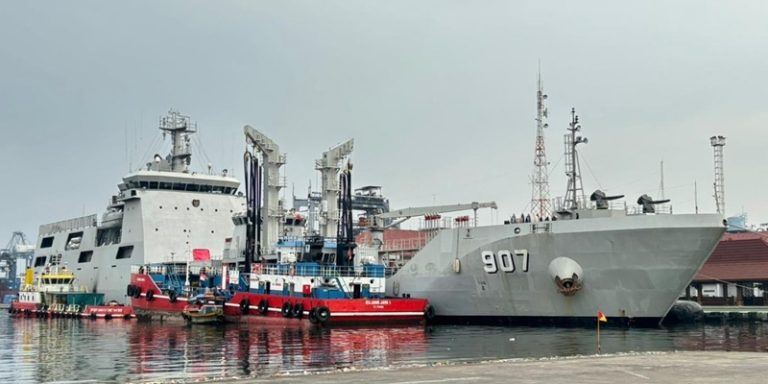 KRI Bontang-907 Bawa 2 Ribu KL BBM Menuju Sibolga