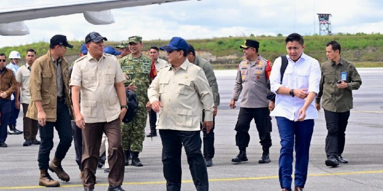 Prabowo Tiba di Sumut untuk Pantau Jembatan Bailey Tapsel