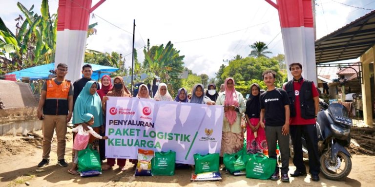 Sinergi Baznas dan Akulaku Salurkan Bantuan Pemulihan Pasca Bencana Sumatera