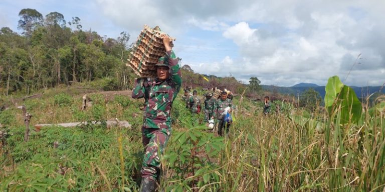 Menuju Dusun Terisolir