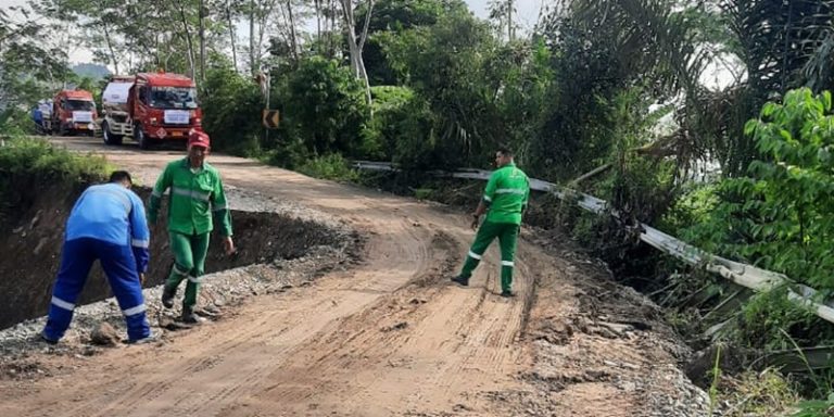 Jalan Terjal Distribusi BBM