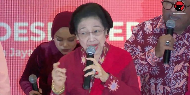 Momen Megawati Nyanyi demi Donasi Rp2 Miliar untuk Sumatera