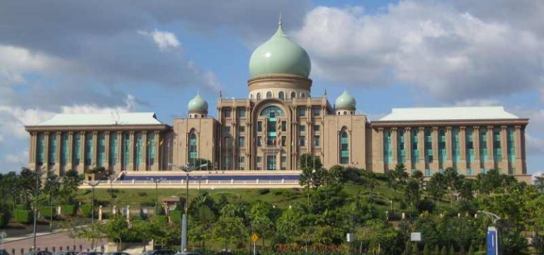 Malaysia Salurkan Bantuan Uang untuk Mahasiswa Indonesia Terdampak Bencana