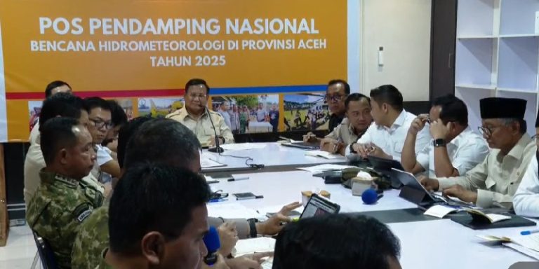 Prabowo Kumpulkan Menteri di Aceh Bahas Penanganan Bencana