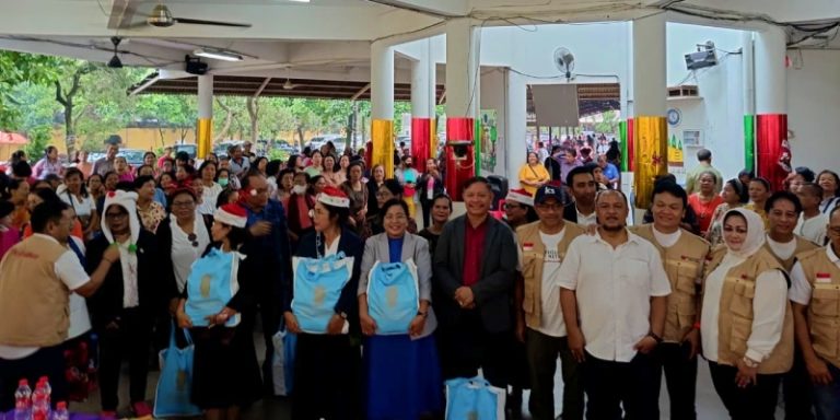 Tali Kasih Natal Berlanjut, Aktivis Sebarkan 8.000 Paket Sembako