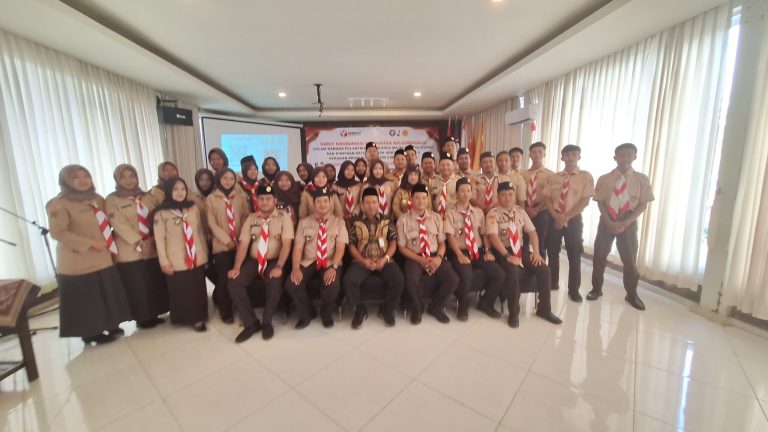 Pelantikan Saka Adhyasta Pemilu Kendal: Pramuka Diharapkan Jadi Duta Pengawasan Pemilu