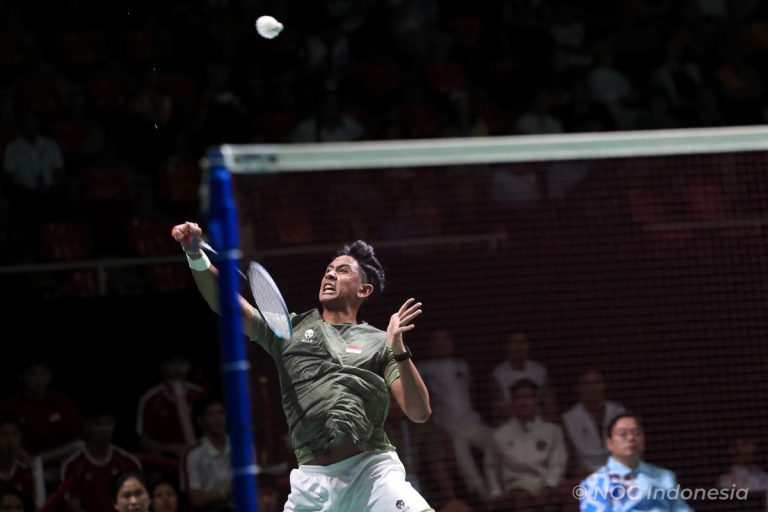 Hasil Final Bulu Tangkis SEA Games 2025: Alwi Farhan Menang Mudah, Indonesia Unggul 1-0 atas Malaysia : Okezone Sports